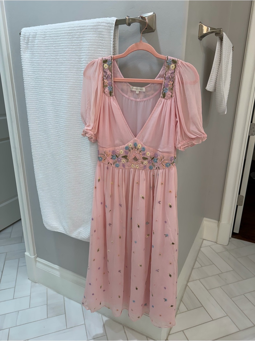LoveShackFancy silk chiffon midi embroidered baby pink dress. Size S. Like new - Picture 8 of 8